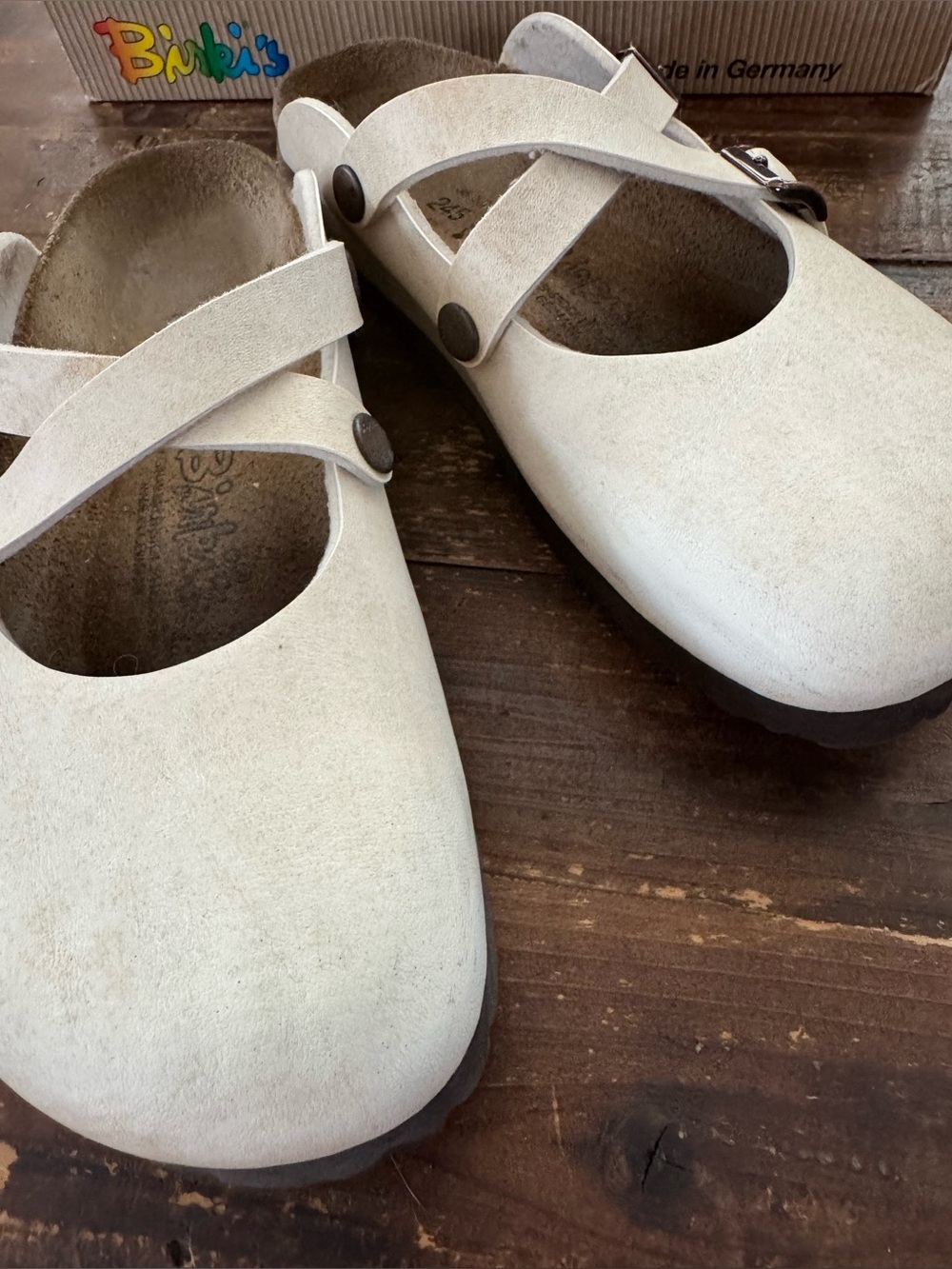 Birki's Dorian BF in Champagne Cream - Picture 7 of 9